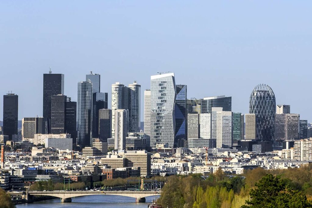 Contribution exceptionnelle sur les bénéfices des grandes entreprises : un acompte à verser